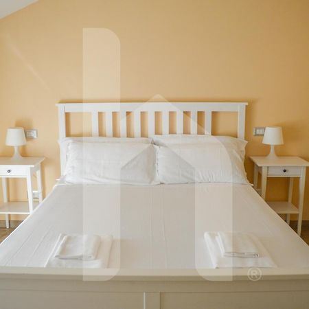 Homiday - Residenza D'Annunzio Apartment ปีเนโต ภายนอก รูปภาพ