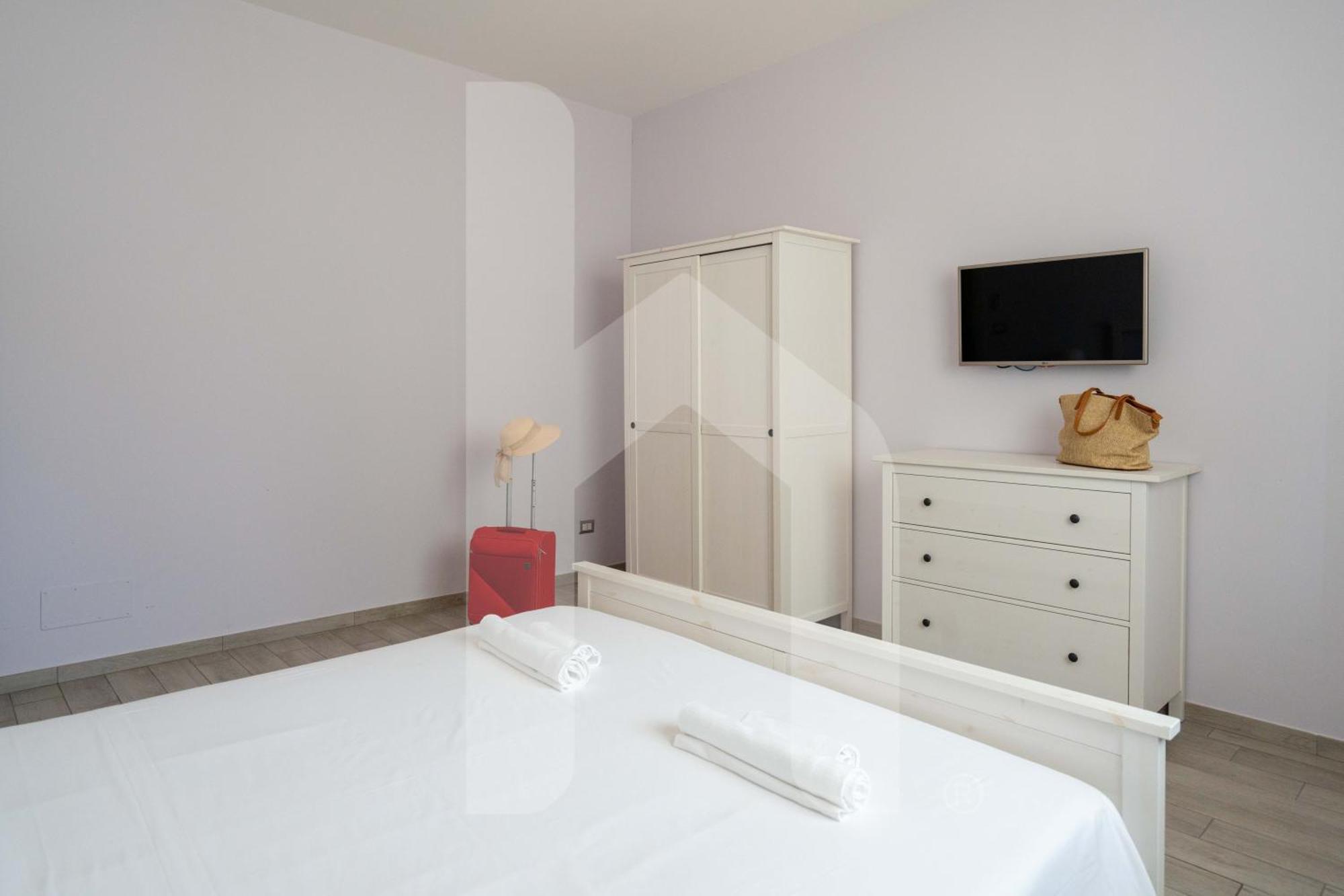 Homiday - Residenza D'Annunzio Apartment ปีเนโต ภายนอก รูปภาพ