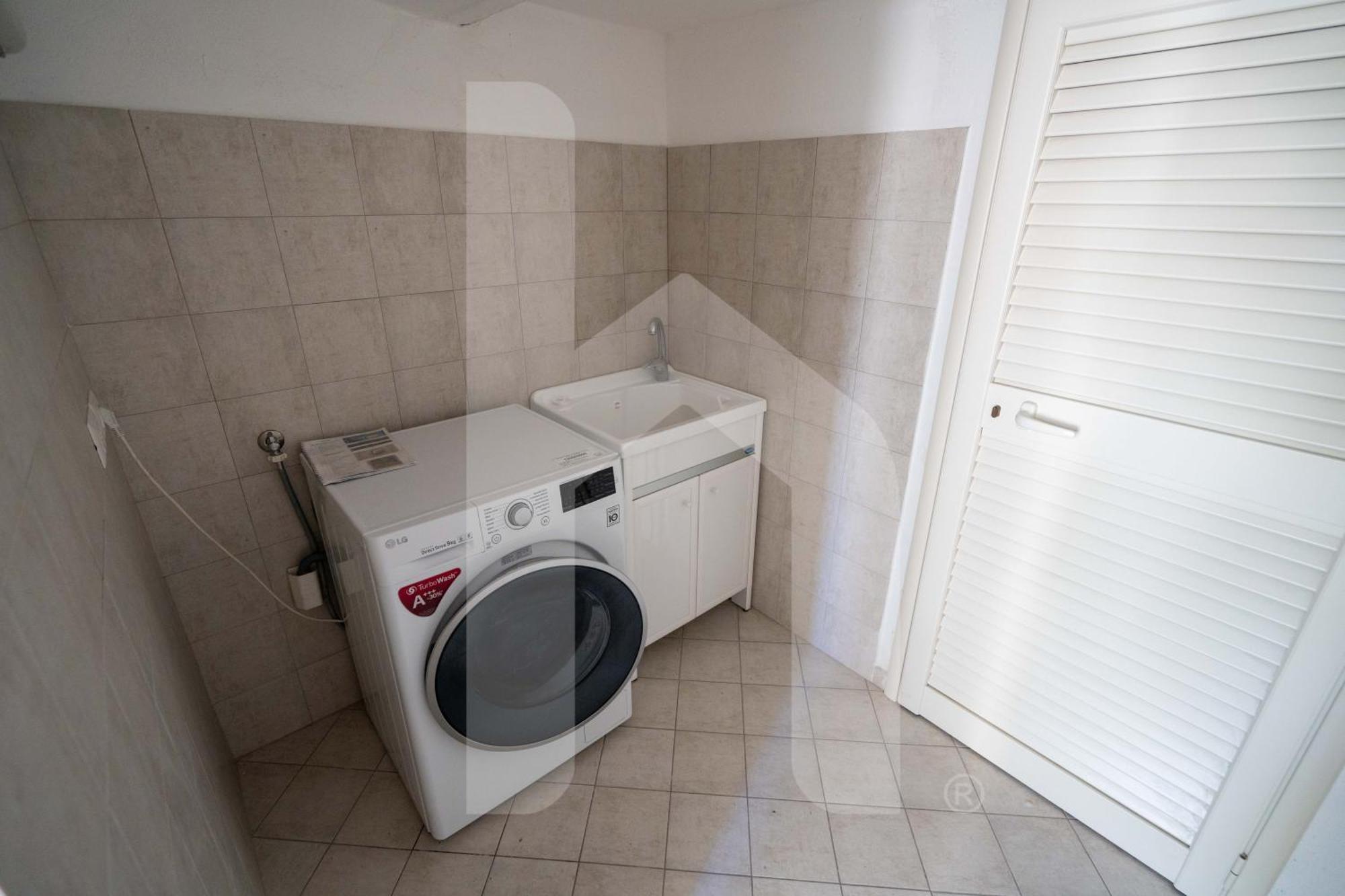 Homiday - Residenza D'Annunzio Apartment ปีเนโต ภายนอก รูปภาพ