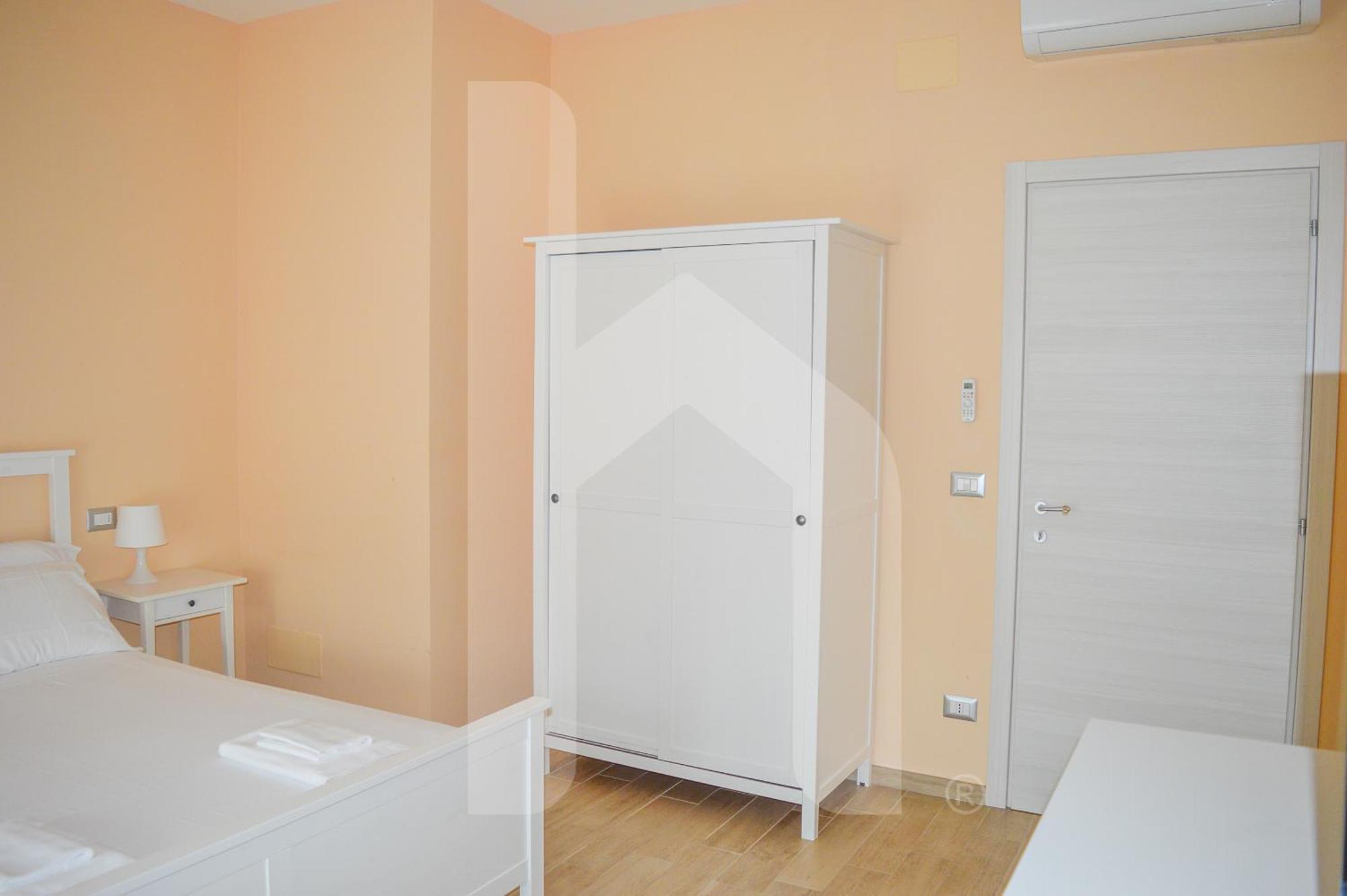 Homiday - Residenza D'Annunzio Apartment ปีเนโต ภายนอก รูปภาพ